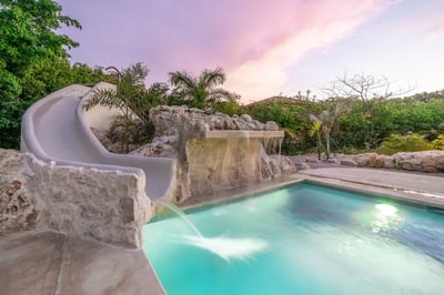 Luxury Villa Photo #5