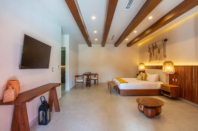 Luxury Villa Photo #38