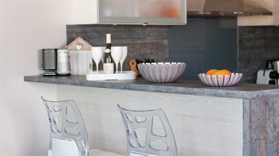 Kitchen & Dining Area