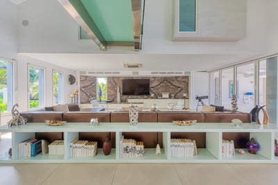 Luxury Villa Photo #19