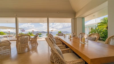 Luxury Villa Photo #30