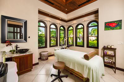 Luxury Villa Photo #52
