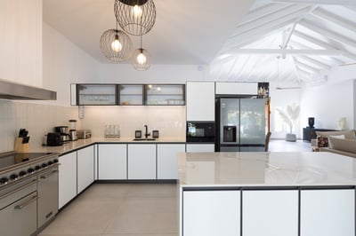 Luxury Villa Photo #23