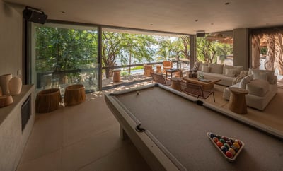 Luxury Villa Photo #27