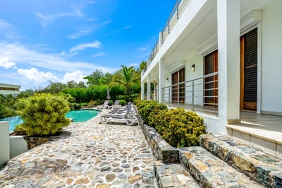 Luxury Villa Photo #7