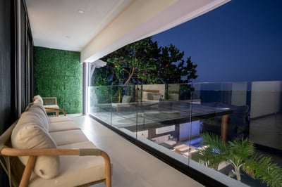 Luxury Villa Photo #37