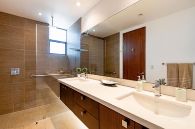 Luxury Villa Photo #11