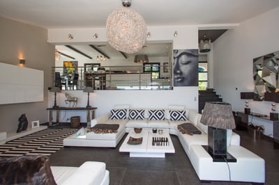 Luxury Villa Photo #10