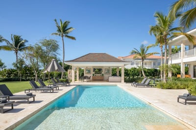Luxury Villa Photo #4