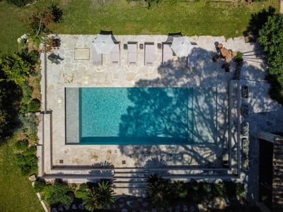 Luxury Villa Photo #4