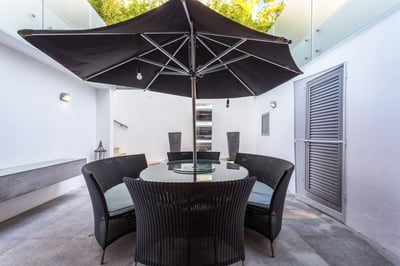 Luxury Villa Photo #18