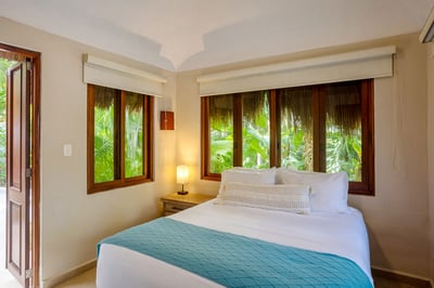 Luxury Villa Photo #47