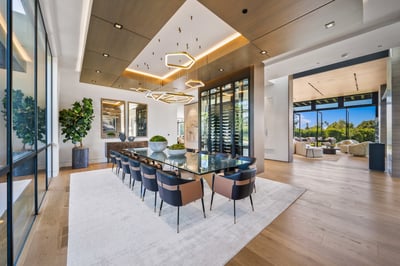 Luxury Villa Photo #24