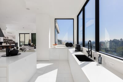 Luxury Villa Photo #14