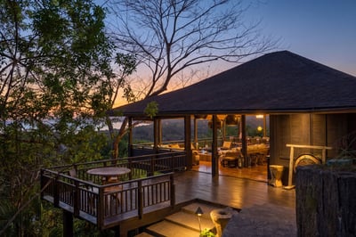Luxury Villa Photo #6