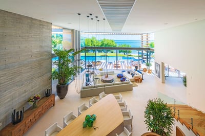 Luxury Villa Photo #14