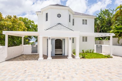 Luxury Villa Photo #30