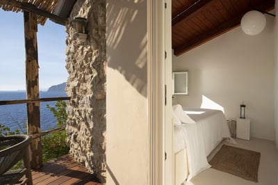 Luxury Villa Photo #6