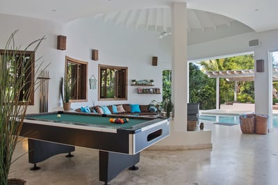 Luxury Villa Photo #31