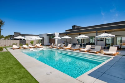 Luxury Villa Photo #3