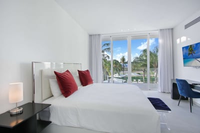 Luxury Villa Photo #50