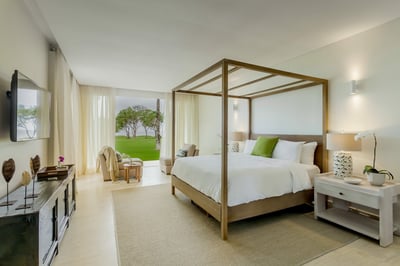 Luxury Villa Photo #17