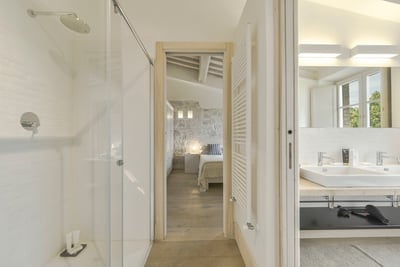 Luxury Villa Photo #40