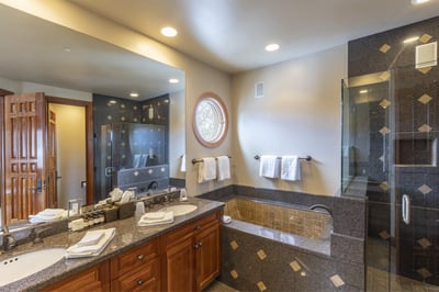 Luxury Villa Photo #30