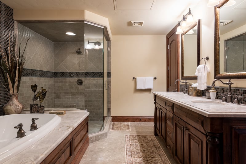 Silver Strike Lodge 4 BDM Condo