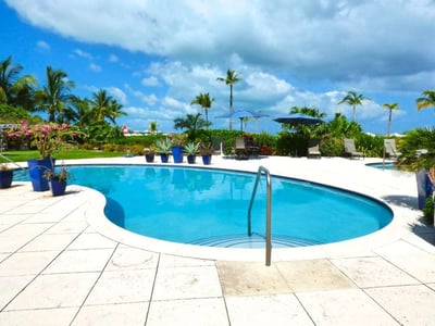 Luxury Villa Photo #26