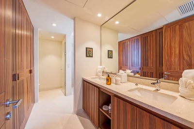 Luxury Villa Photo #31