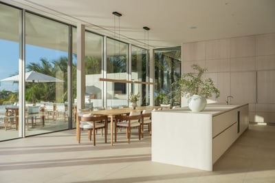 Luxury Villa Photo #25