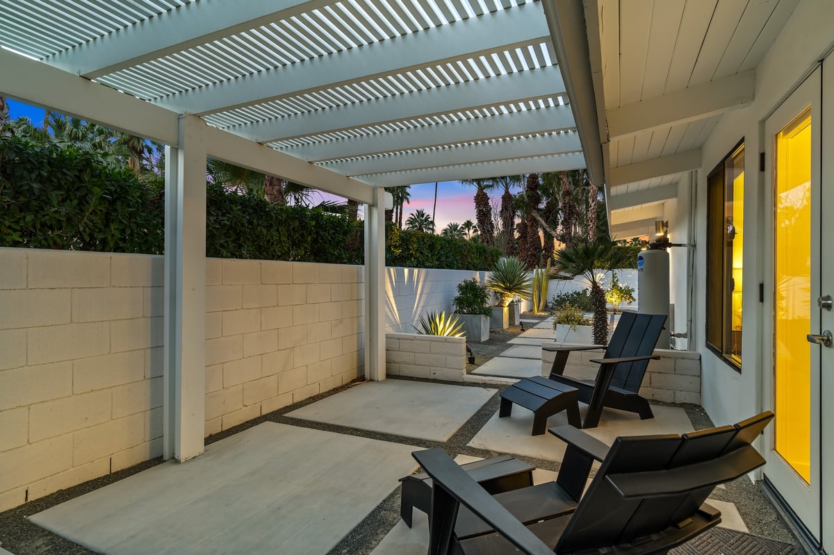 Alexander Desert Dreams