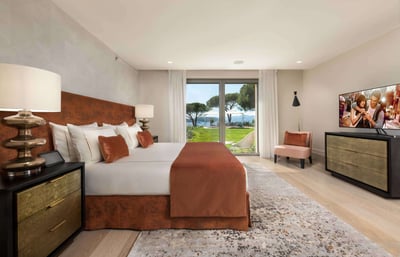 Luxury Villa Photo #14