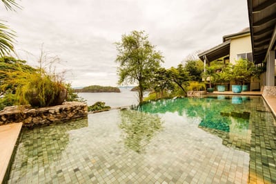 Luxury Villa Photo #5