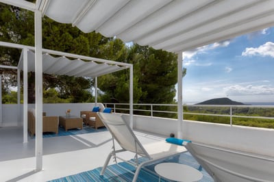 Luxury Villa Photo #33