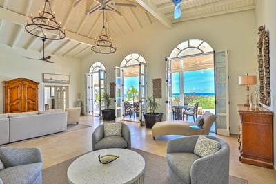 Luxury Villa Photo #15