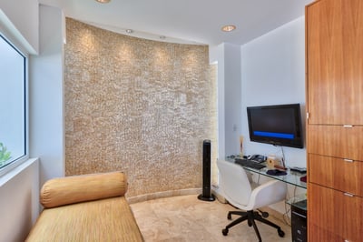 Luxury Villa Photo #24