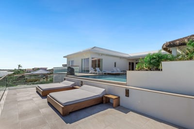 Luxury Villa Photo #19