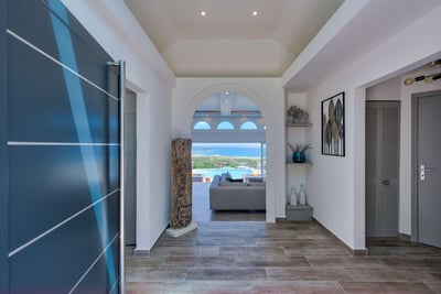 Luxury Villa Photo #19