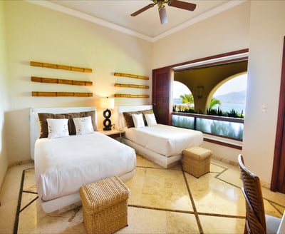 Luxury Villa Photo #63
