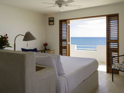 Luxury Villa Photo #21