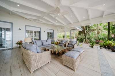 Luxury Villa Photo #15