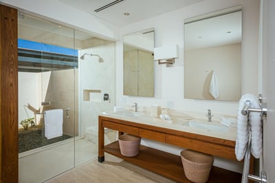 Luxury Villa Photo #42