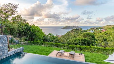 Luxury Villa Photo #11