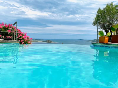 Luxury Villa Photo #2