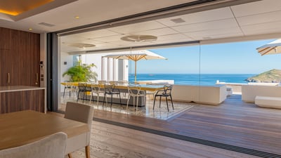Luxury Villa Photo #25