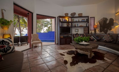 Luxury Villa Photo #8
