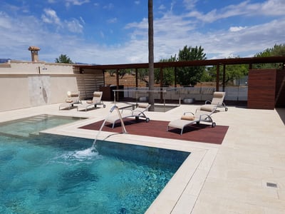 Luxury Villa Photo #4