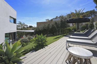 Luxury Villa Photo #4